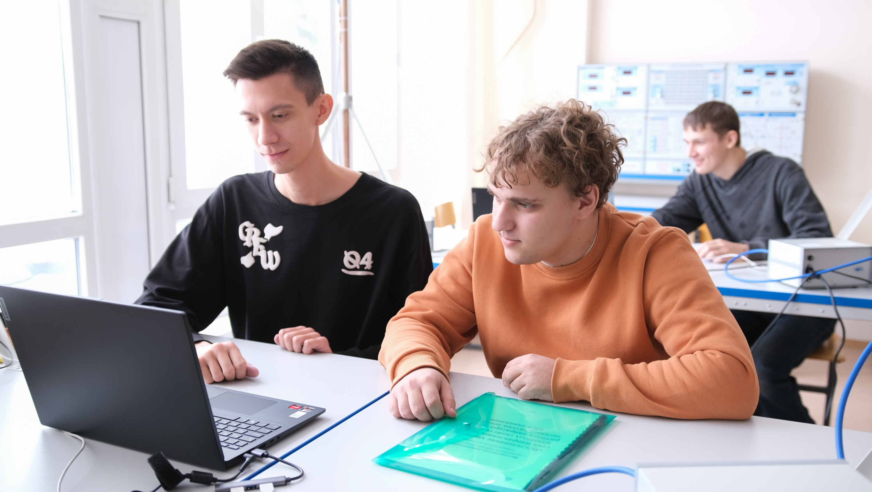 Консультационные и образовательные услуги